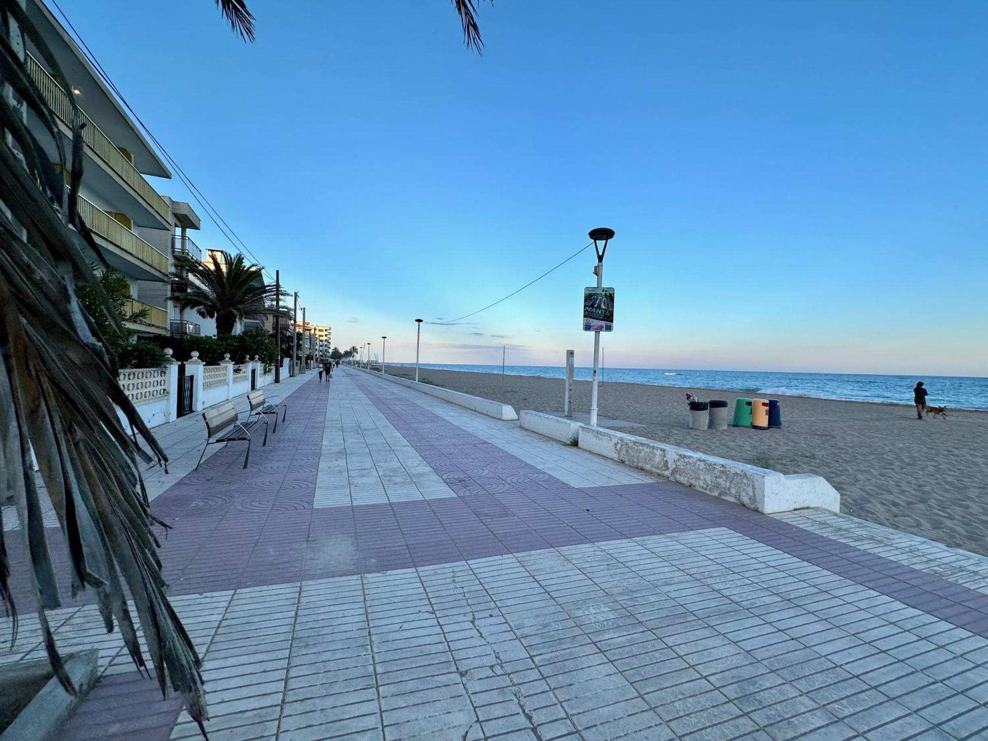 Sea Views Sanatori Beach, Barcelona กาลาเฟลล์ ภายนอก รูปภาพ